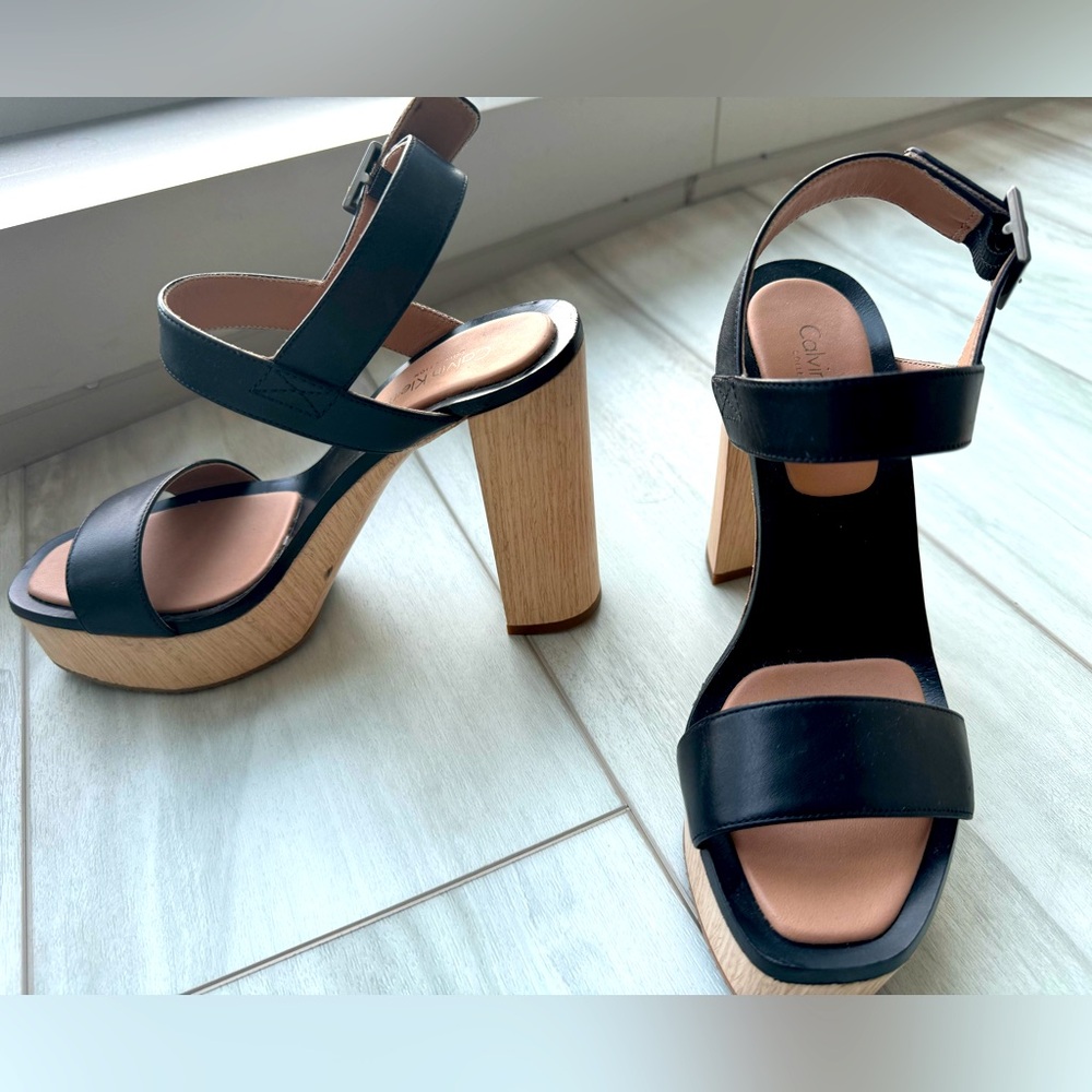 NEW condition Black and wooden high heels- size 35